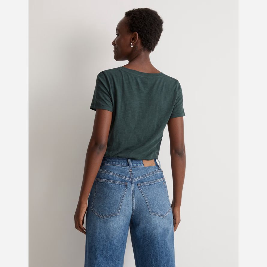 madewell murmure coton À col en v pour femmes t-shirts vert foncé